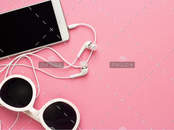 demo-attachment-42-studio-shot-of-white-accessories-on-pink-back-7E4JTGC